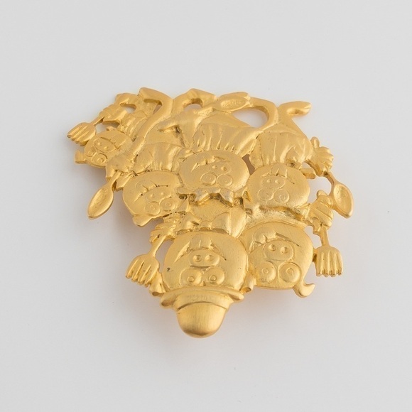 JJ Jonette Brooch Pin Whimsical Pig Family Reunion Sunday Dinner Gold Tone NWT - Picture 5 of 10